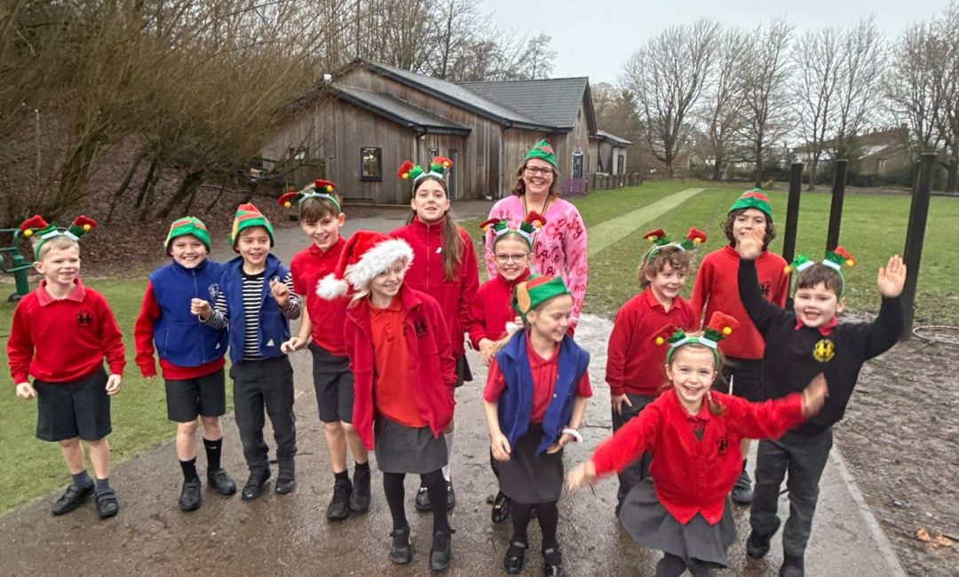 Dean Valley Jingle Bell Jog Pic 1