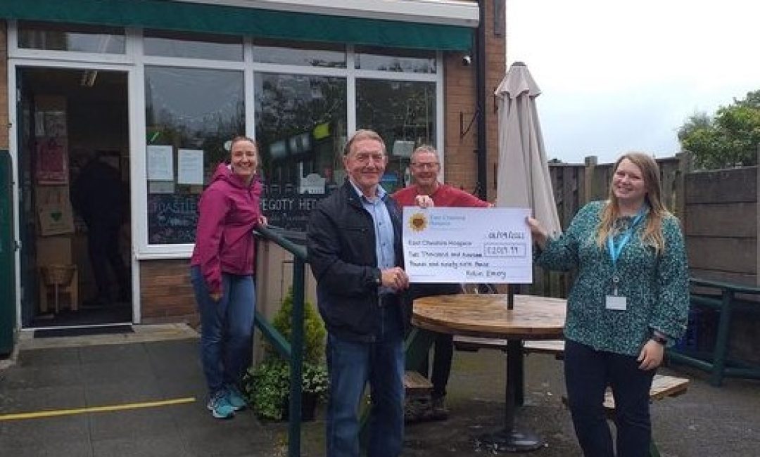Robin-Emery-cheque-picture-