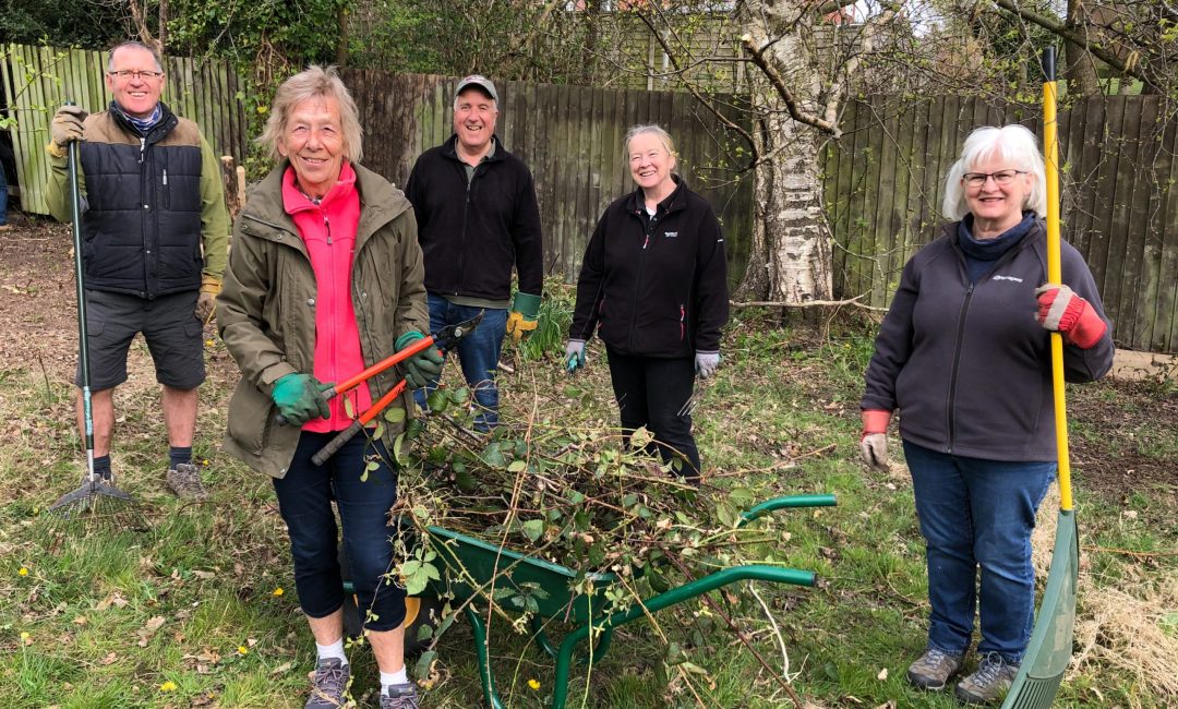Volunteer-Gardeners-Pic-scaled